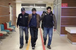 Darbeci Pilot Edirne’de Annesinin Evinde Yakalandı