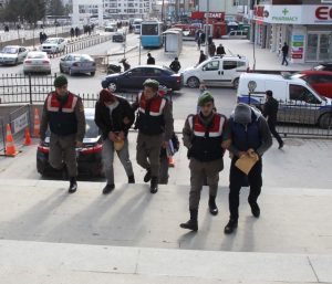 Cumhurbaşkanına hakaretten 3 kişiye gözaltı