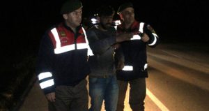 Kaza Yaptıktan Sonra Tarlaya Gizlendi