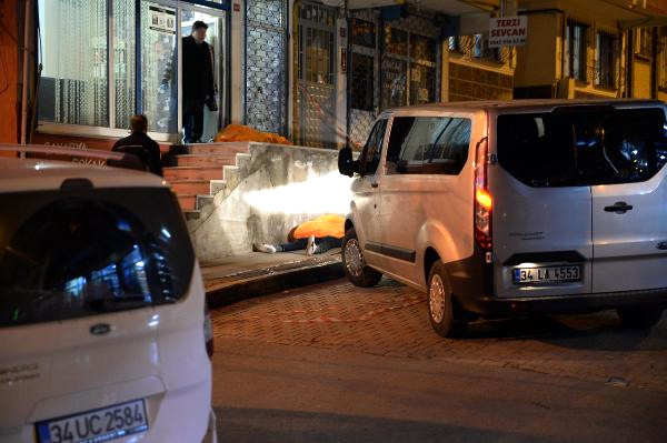 Küçükçekmece’de dehşet.. 2 ölü!