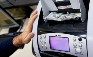 Merkez’den döviz hamlesi