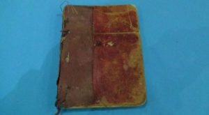 Polis Müşteri Gibi Anlaştı, 400 Yıllık Tarihi Kitabı Kurtardı