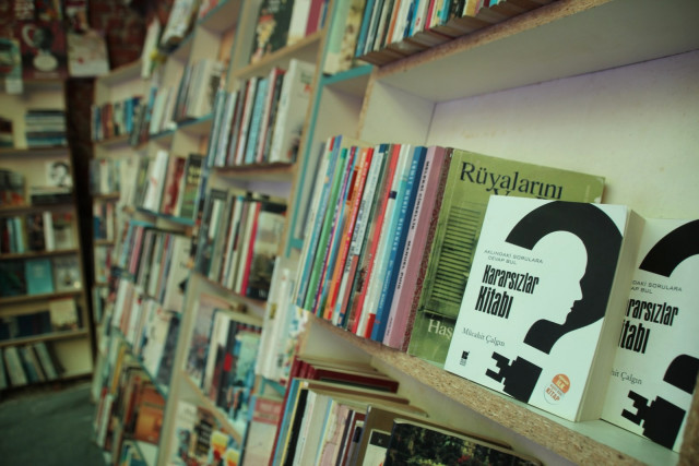 “Al Götür Oku Getir” Kampanyası