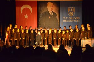 “Bir Destanın Çocukları” büyük alkış aldı