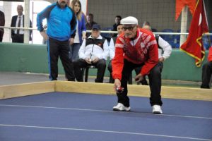 70’lik Dedelerin Kıyasıya ‘Bocce’ Mücadelesi