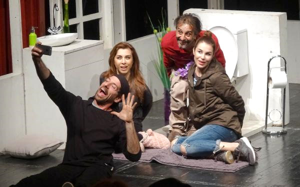 Avcılar’da Tiyatro Dolu Hafta Sonu