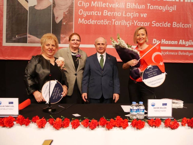 Berna Laçin: “Kadının Bin Ömrü de Olsa Hepsini Atatürk’e Borçlu”