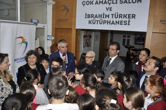 Beylikdüzü’ndeki Büyükşehir Ortaokulu Kütüphanesine Kavuştu