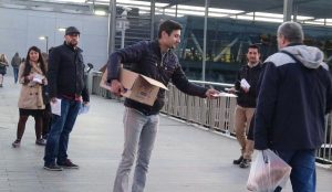 CHP’li Gençlerden İşe Gidenler İçin ‘Hayırlı Kurabiye’