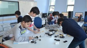 ”Dahi Çocuklar” Çocuk Üniversitesinde