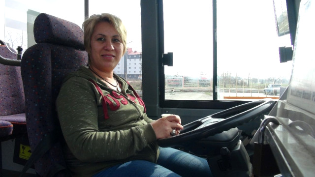 ‘Şoför Nebahat’ Kadınlar Günü’nde Direksiyon Başında