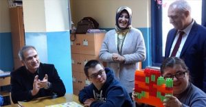 Engelli Çocuklarla Ünlüler “Selfie”De Buluştu