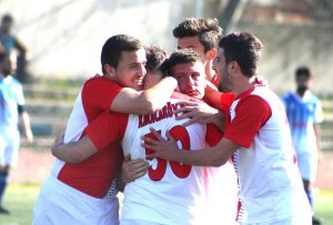 Seymenköy evinde ağır yara aldı: 0-4