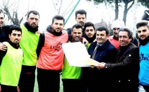 Dönmez’den Tepecik’e tatlı sürpriz