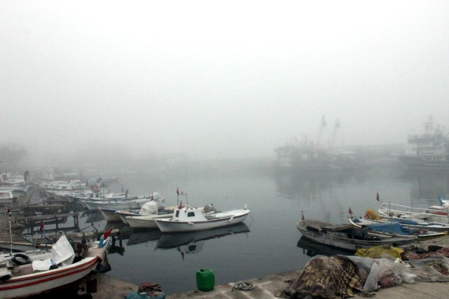 Yoğun Sis Deniz ve Karayolu Ulaşımını Olumsuz Etkiledi