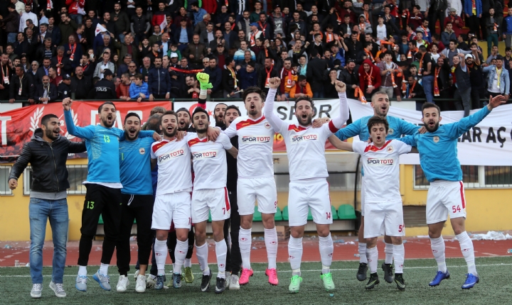 Çatalcaspor şansını son haftaya taşıdı 1-1