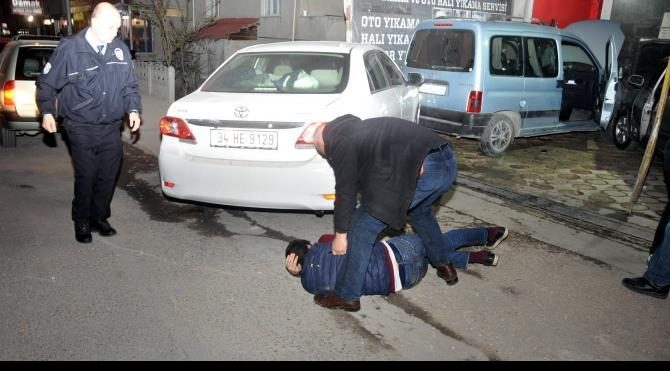 Çerkezköy’de polisten kaçan hırsızlar kaza yaptı