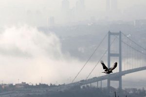 İstanbul Boğazı gemi geçişlerine kapatıldı