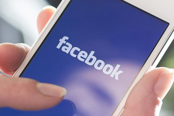 Facebook’tan referandum eklentisi