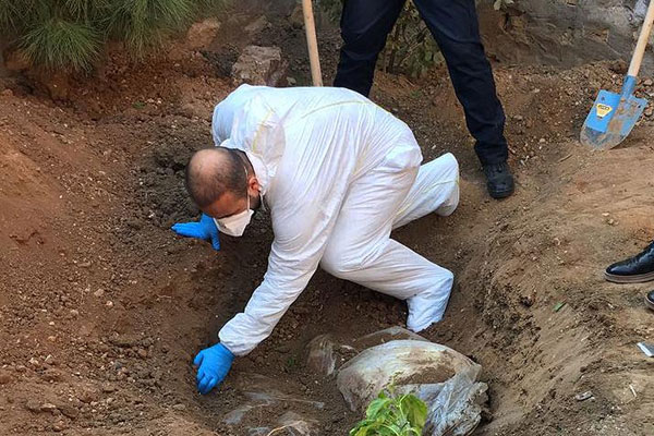 Evin bahçesinden tank mühimmatı çıktı