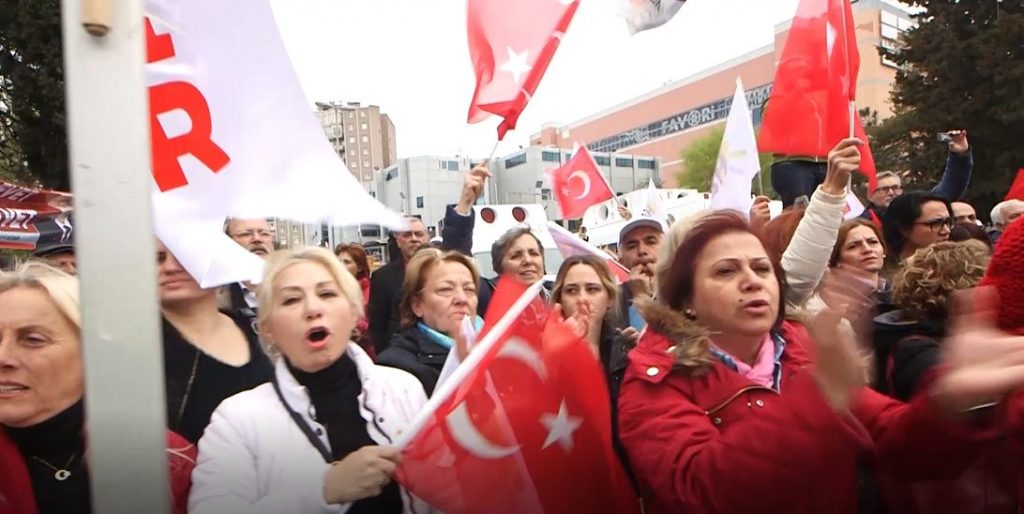 Zabıta Ekipleri Hayır Çadırını Söktü! Gerginlik Çıktı