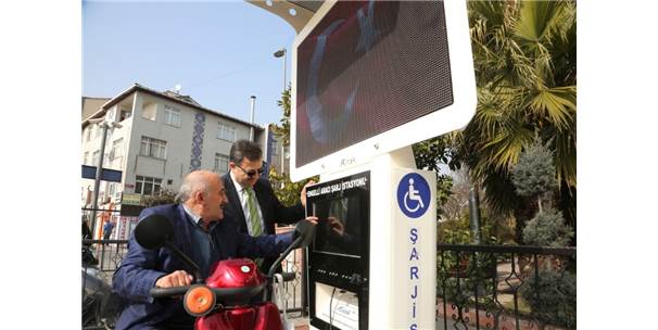 Küçükçekmece’de Engellilerin Hayatını Kolaylaştıran Uygulama