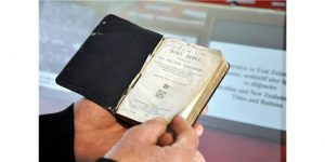 Anzak Askerinin Asırlık Incil’i Türk Çiftçiye Emanet