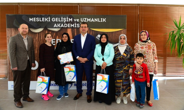 Kadın Apartman Görevlileri de Sertifikalarına Kavuştu