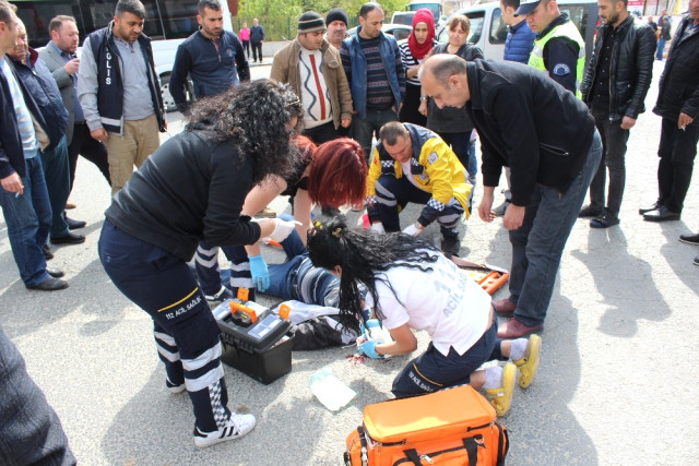 Kapaklı’da Minibüsle Motosiklet Çarpıştı: 1 Yaralı