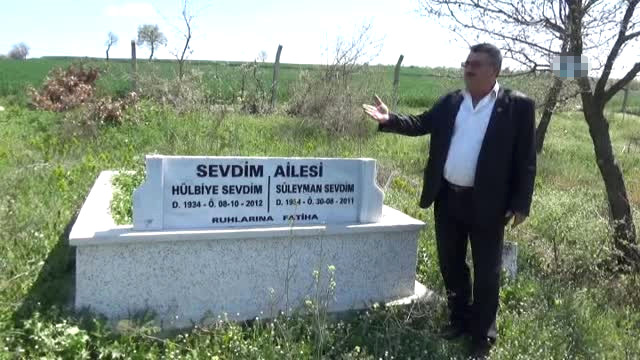 Edirne’de Pes Dedirten Hırsızlık! Süslü Mezar Taşlarını Çaldılar