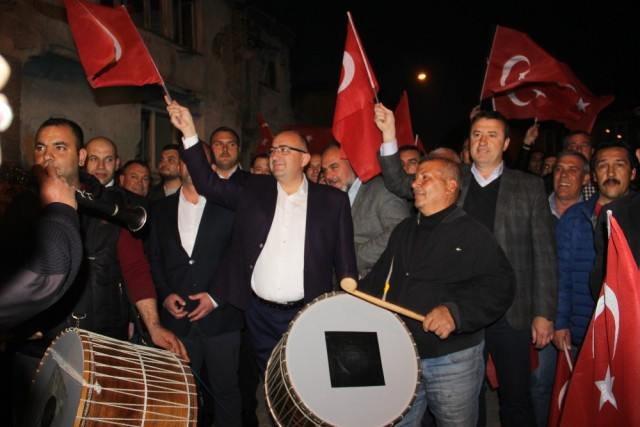 Romanların Kararı ‘Evet’