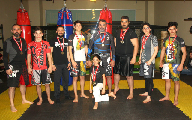 Vura vura Beylikdüzü’nün adını tüm dünyaya ezberlettiler