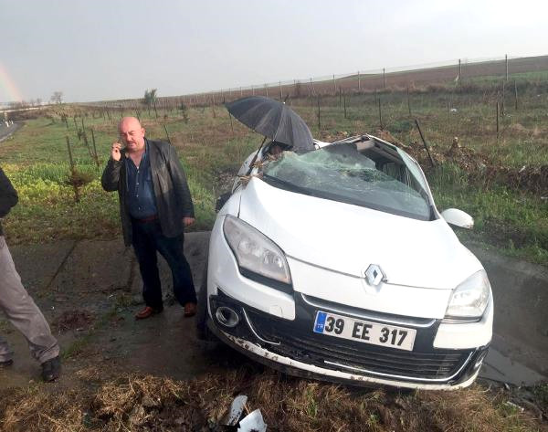 Yaralı, Yağmurdan Şemsiye ile Korundu
