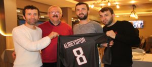 Alibey’e ilk tebrik Gazitepe’den