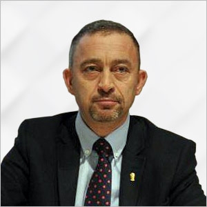 ÜMİT KABASAKAL CHP GENEL BAŞKANLIĞINA ADAY