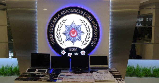 Banka hesaplarını boşaltan siber çete çökertildi