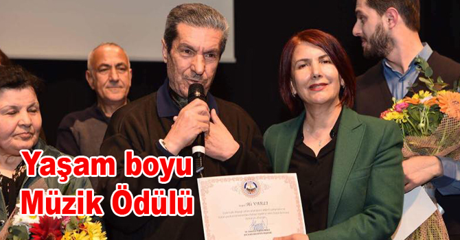 TÜRK HALK MÜZİĞİ YAŞAM BOYU ONUR ÖDÜLÜ ALİ VARLI’YA VERİLDİ