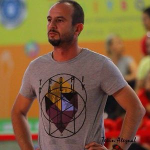 UMUT ÖĞRETMENİN ACI GÜNÜ