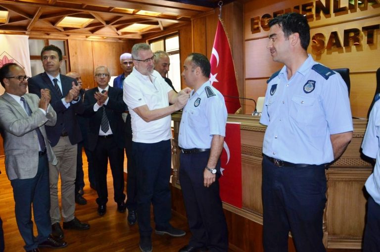 Çatalca Belediyesi’nde Zabıtalara rütbeleri törenle takıldı