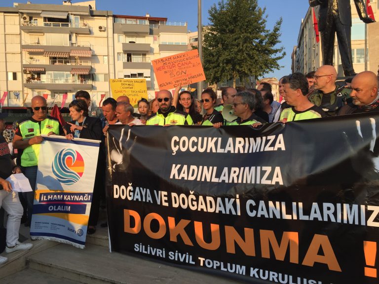 Silivri’de kadına çocuğa ve hayvana şiddet ve cinsel istismar protesto edildi