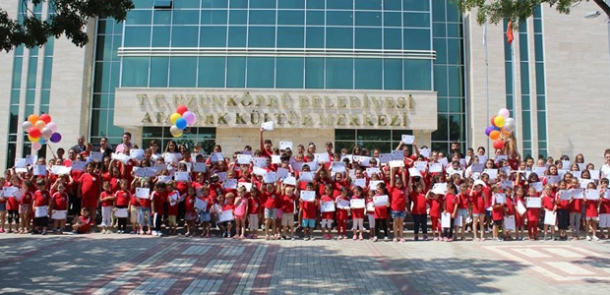 YAZ SPOR KURSLARINDA BELGE TÖRENİ YAPILDI