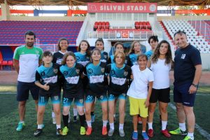 Alibeyspor Kız  Futbol takımı yeni sezona hazır