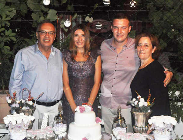 Bek ailesinin mutlu günü