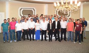 Dr. Handan Toprak esnafla buluştu