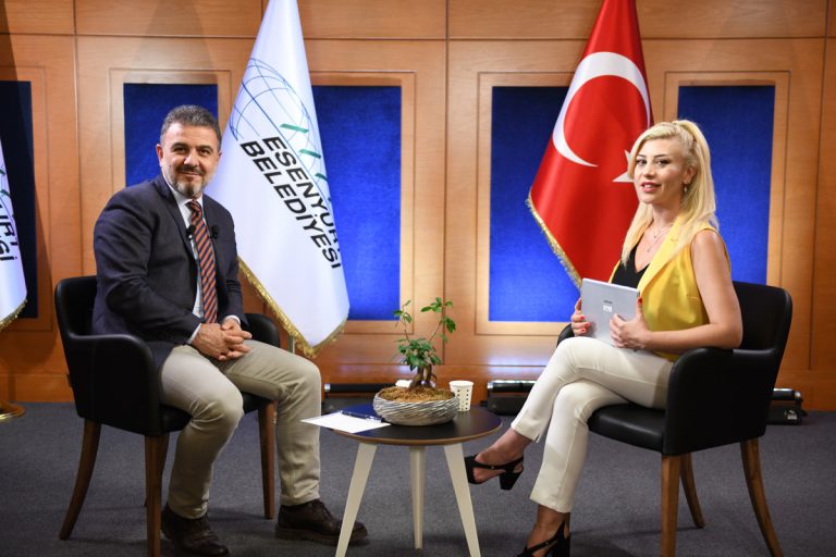 BAŞKAN ALATEPE HALK GÜNÜNÜ SOSYAL MEDYAYA TAŞIDI