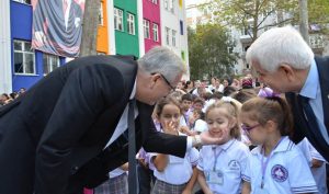 KARA: İÇİNDE YETİŞTİĞİM EĞİTİM CAMİASINA GÜVENİM SONSUZ