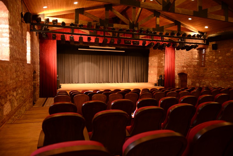 EKİM AYINDA KÜLTÜR SOKAĞINDA PERDELER AÇILIYOR