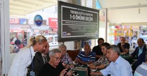 KIRAATHANELERDE AKILLI TELEFON EĞİTİMİ