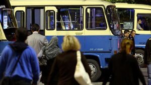 MİNİBÜS VE DOLMUŞ ÜCRETLERİNE ZAM TALEBİ