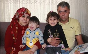 Mert bebek ameliyat olmayı bekliyor